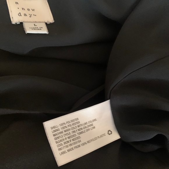 A New Day Tank - Picture 4 of 4